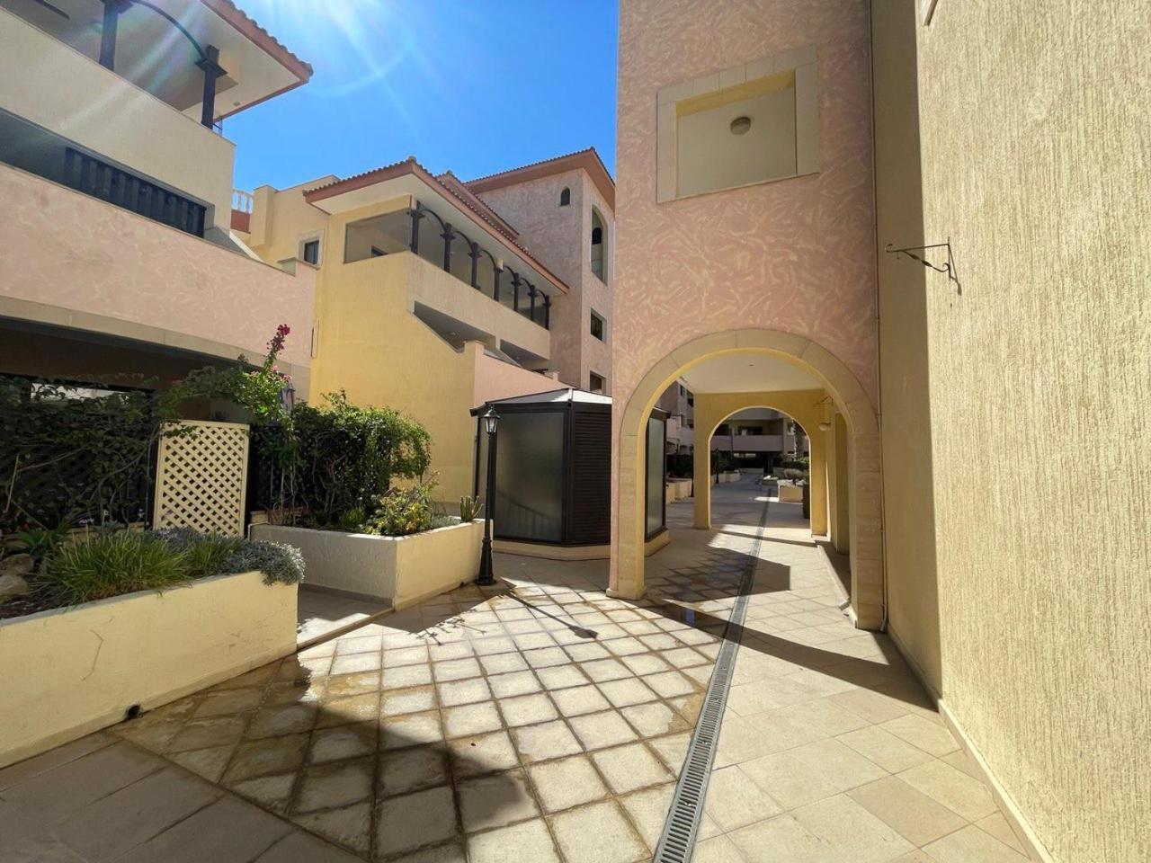 Queens Gardens Paphos Exterior foto